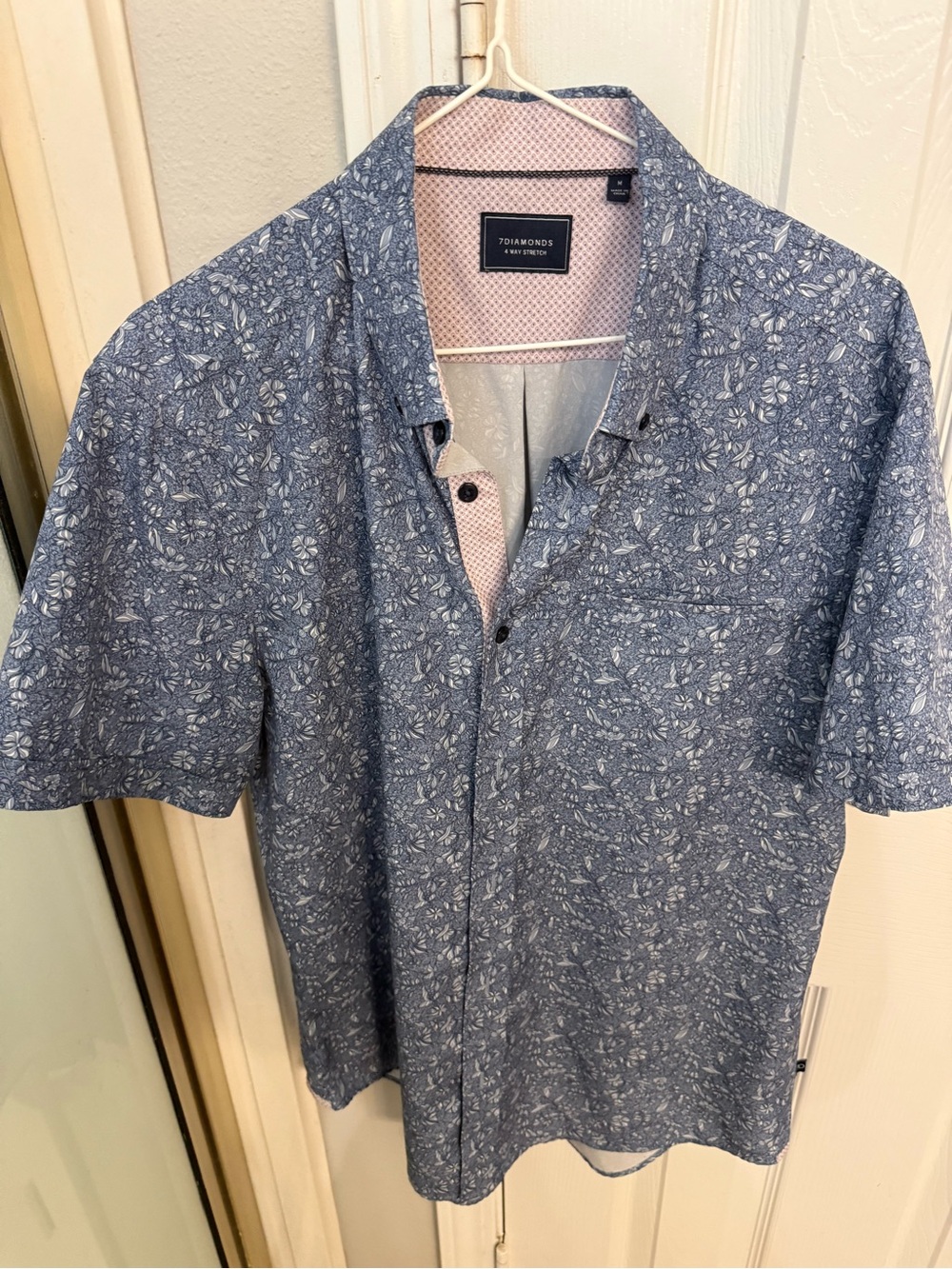 7 Diamonds Blue Floral Short Sleeve Button-Down Shirt